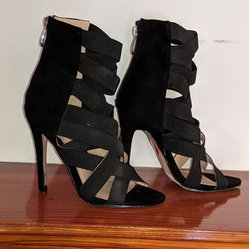 Woven Elastic Heels From Cape Robbin